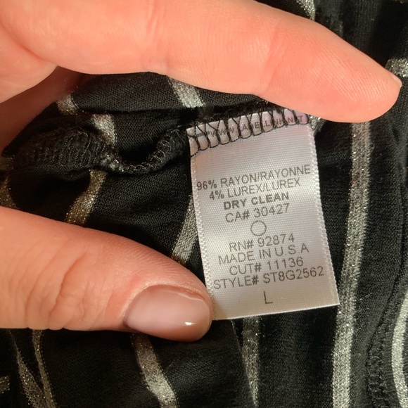 Splendid black tee with silver glitter stripes - Picture 5 of 5